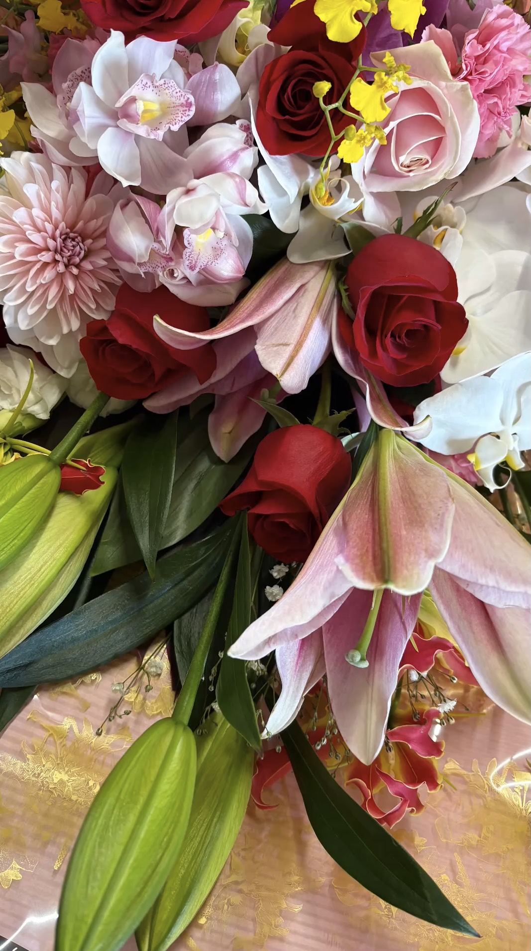 卒業シーズンに贈る花束｜感謝と門出を彩るフラワーギフト｜「須藤花店」　（東京都葛飾区の花キューピット加盟店 花屋）のブログ